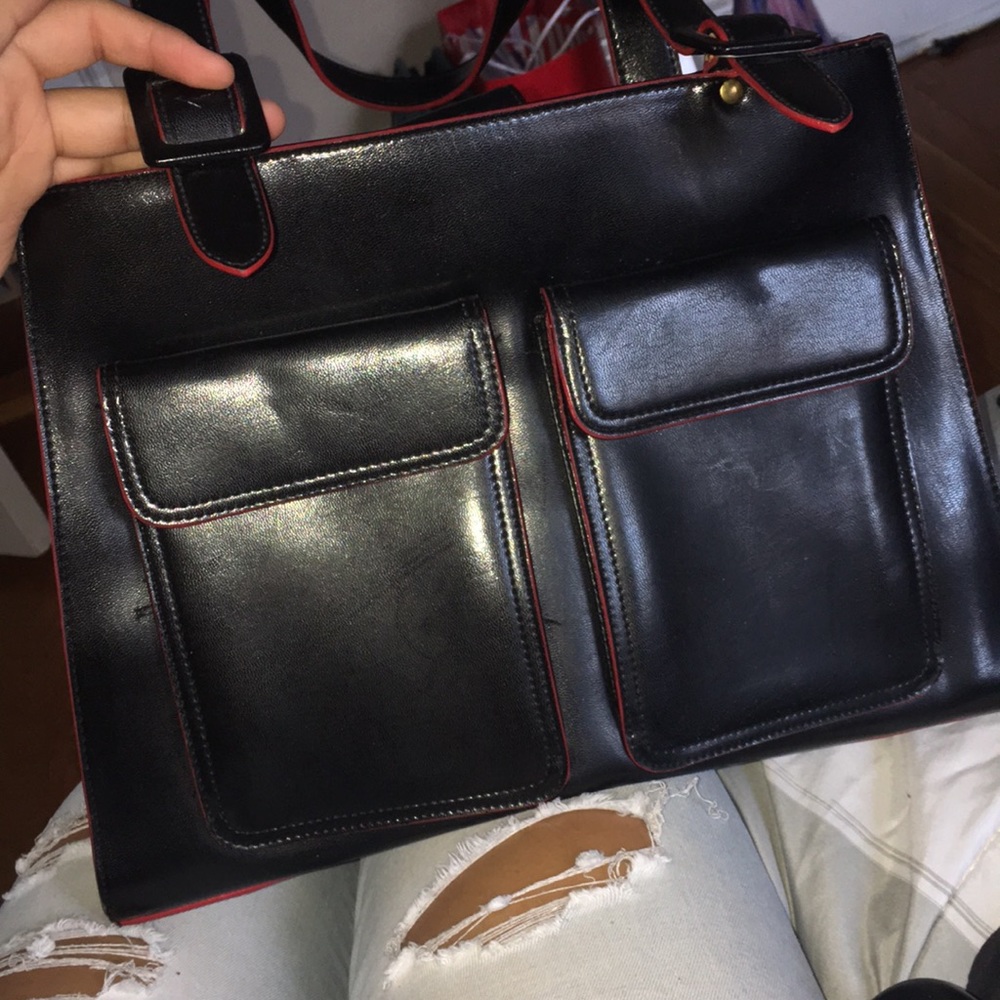 Black I.N.C purse